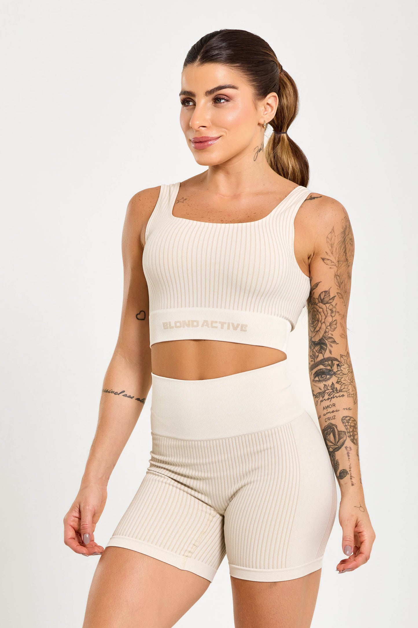 Short Feminino Energy em Lycra Seamless Tex Off White