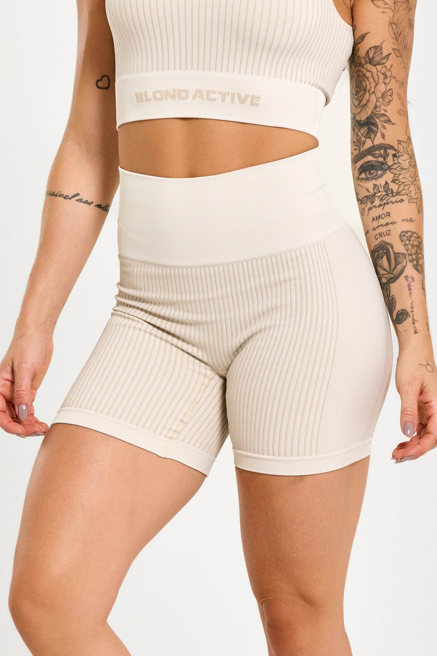 Conjunto Energy Seamless Tex Top Anatômico + Short (Off White)