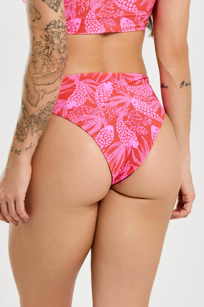 Calcinha Hot Pants Carpa Pink Conforto, Sustentação e UV+50