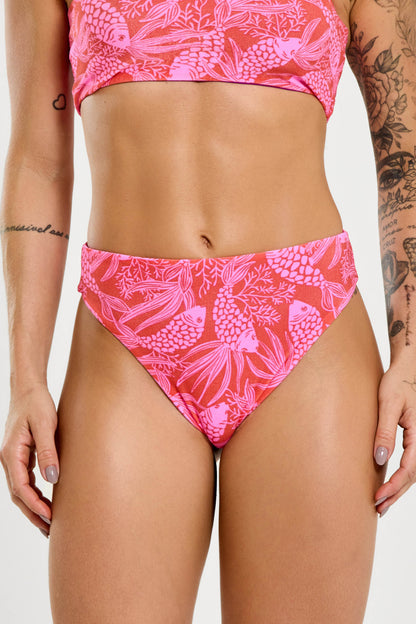Calcinha Hot Pants Carpa Pink Conforto, Sustentação e UV+50
