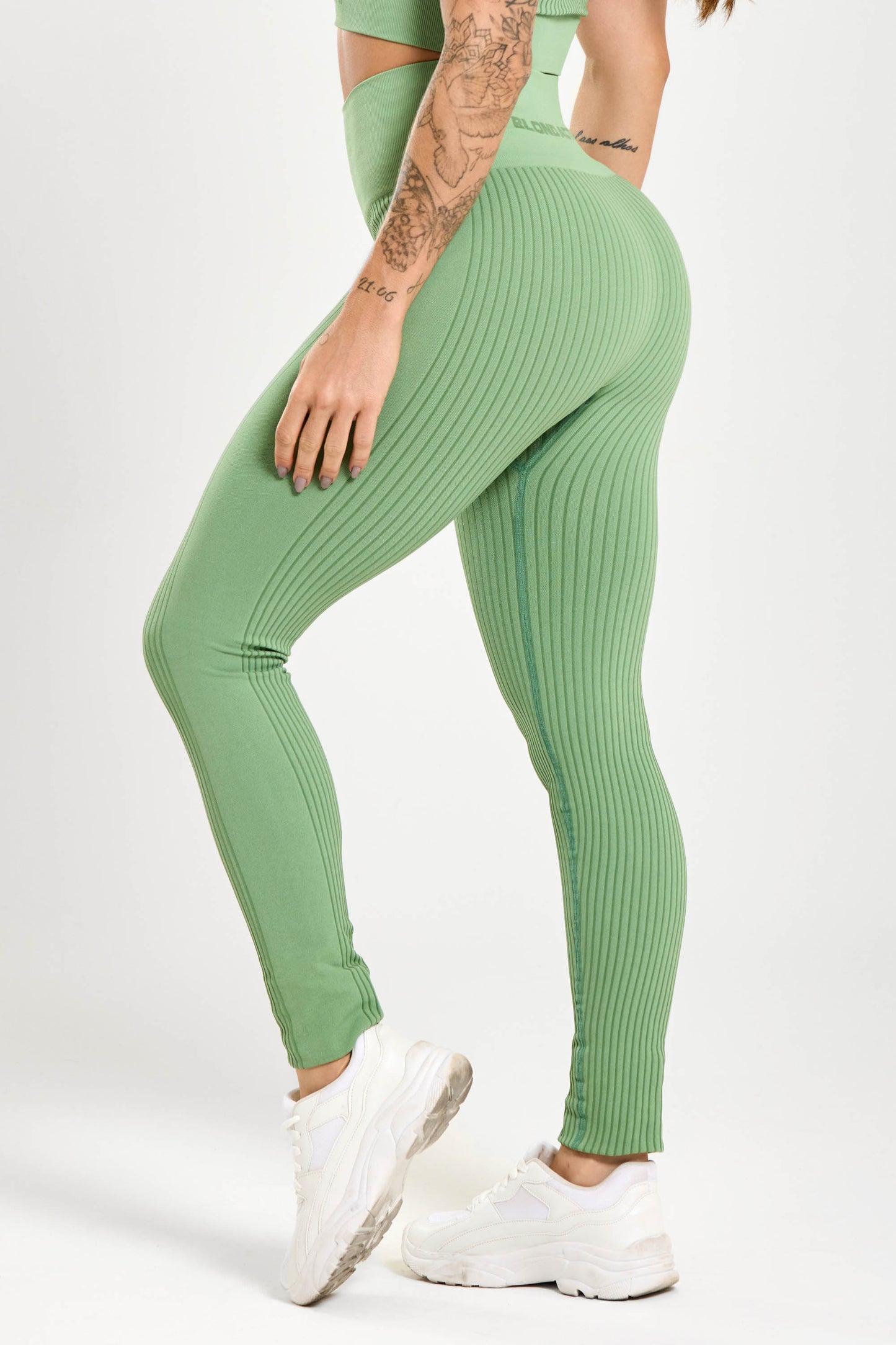 Conjunto Energy Seamless Tex Top Anatômico + Legging Canelada (Verde)